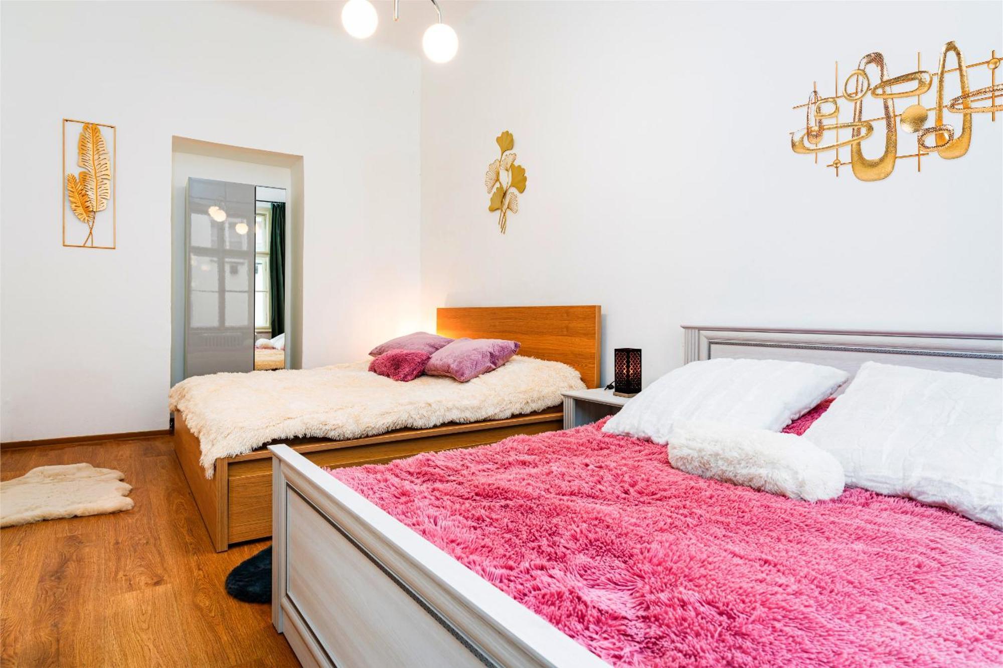 Apartment Black Gold Kingdom *